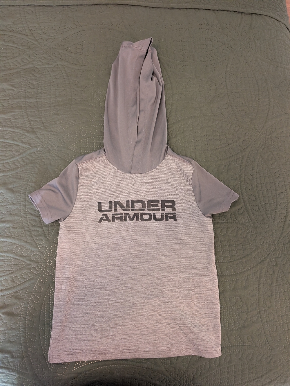 Under Armour Boys' Heather Gray Short Sleeve Hooded Tee